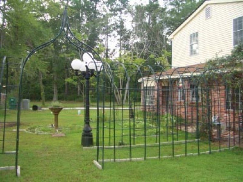 Yard Landscaping Pictures & Ideas: cesca's cloistered medieval garden